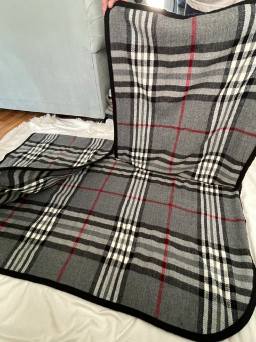 Fraas Women's Plaid Open Poncho Wrap, Gray - Picture 4 of 7